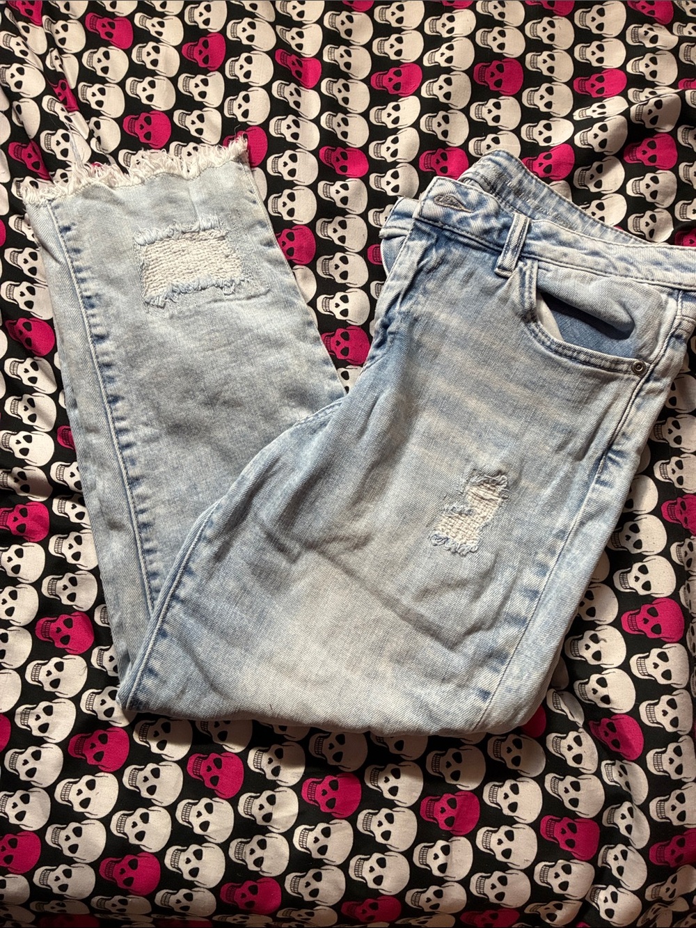 High waist cropped boyfriend jeans